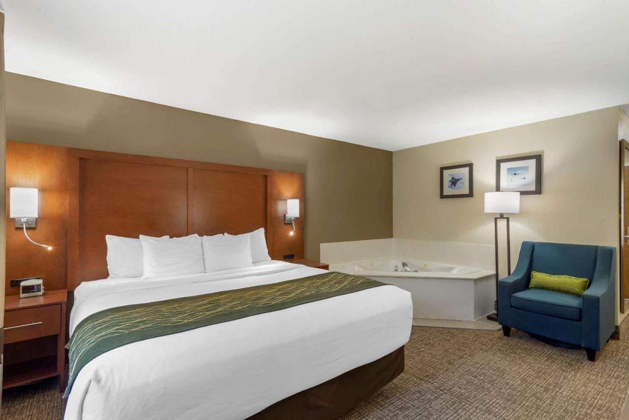 Comfort Inn & Suites - Near Robins Air Force Base Main Gate Warner Robins Bagian luar foto