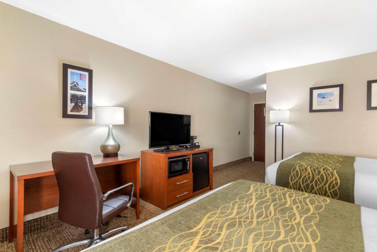 Comfort Inn & Suites - Near Robins Air Force Base Main Gate Warner Robins Bagian luar foto